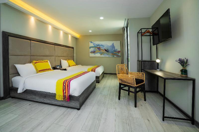 Arkana Puebla By Grupo Amber Bilik gambar