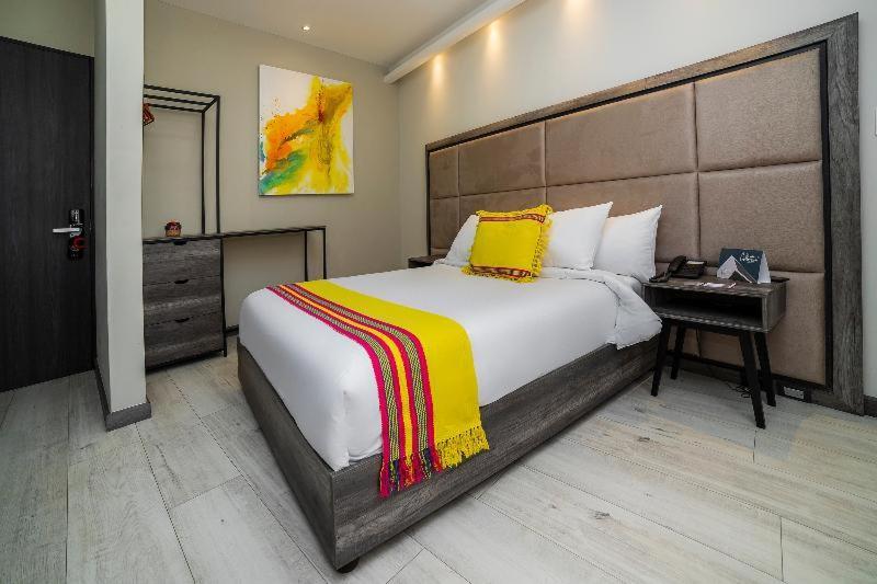 Arkana Puebla By Grupo Amber Bilik gambar
