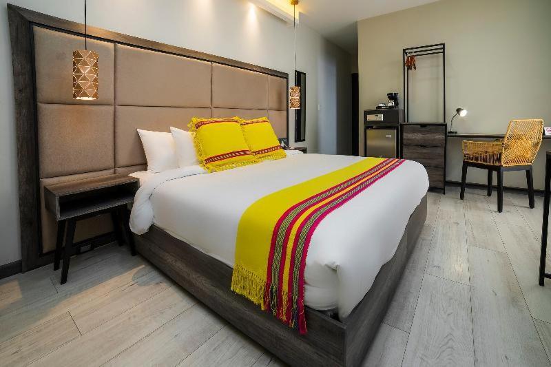 Arkana Puebla By Grupo Amber Bilik gambar